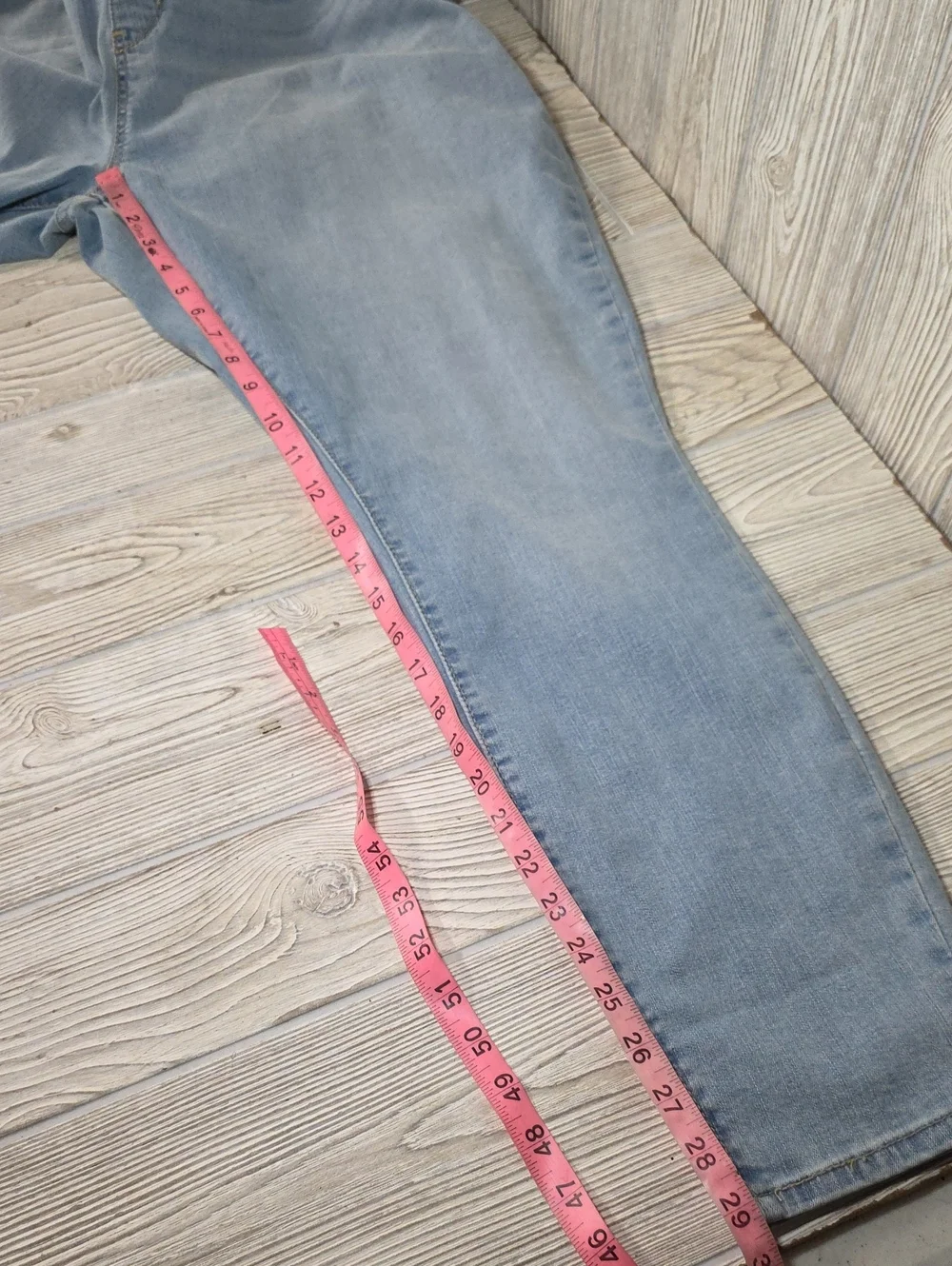 Signature by Levi Strauss Totally Shaping Pull On Skinny Jeans Women Plus 20 NWT